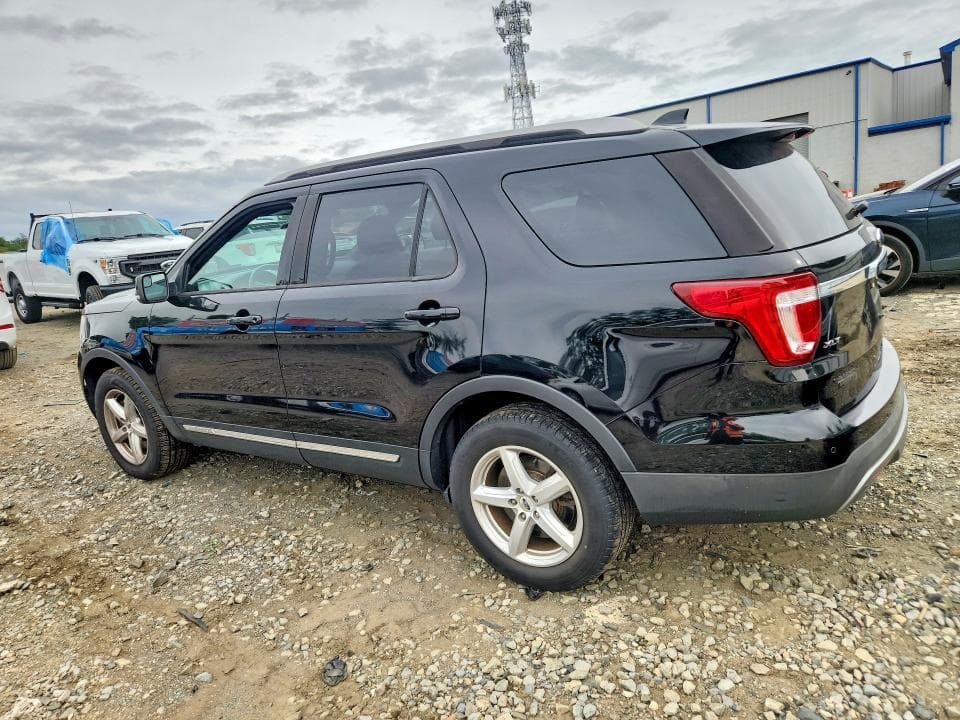 2017 FORD EXPLORER XLT 2