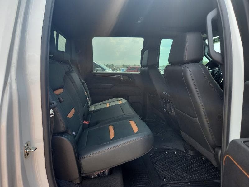 2025 GMC SIERRA K2500 AT4 10