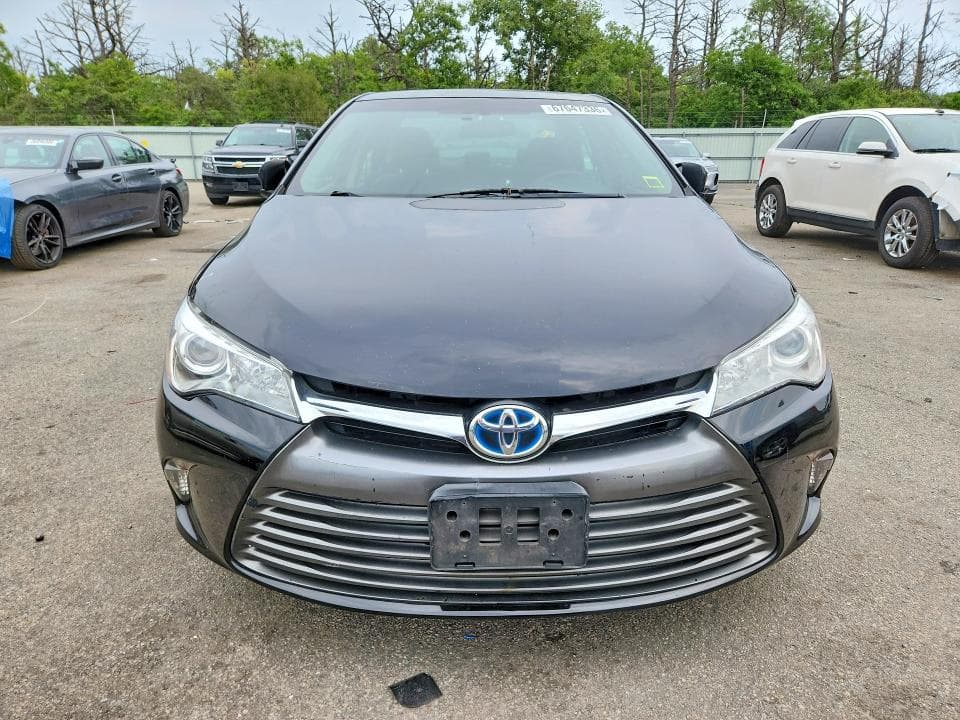 2017 TOYOTA CAMRY HYBRID LE 5