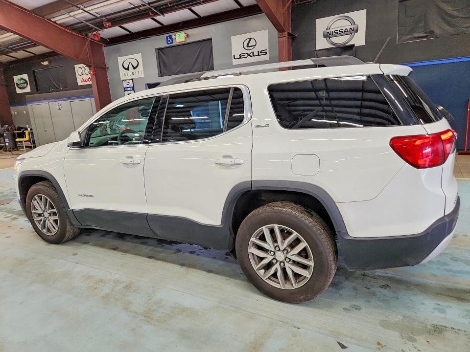 2017 GMC ACADIA SLE 2