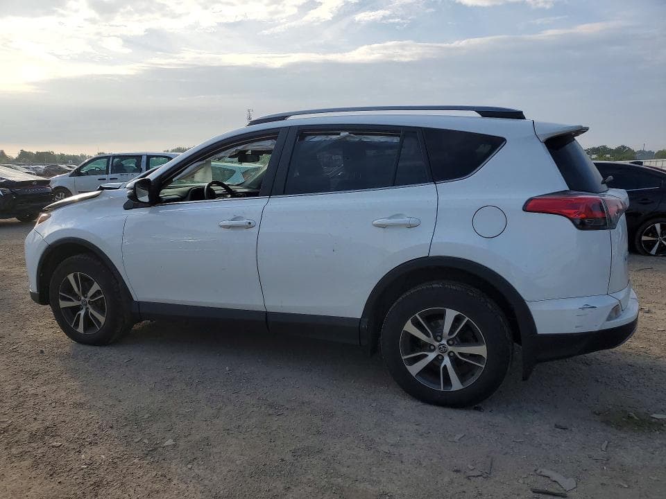 2018 TOYOTA RAV4 XLE 2