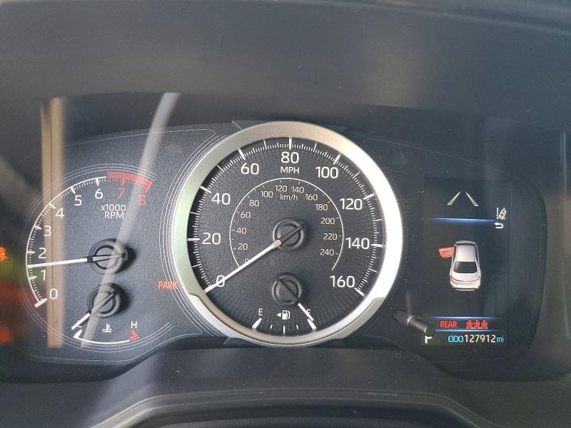 2022 TOYOTA COROLLA LE 9