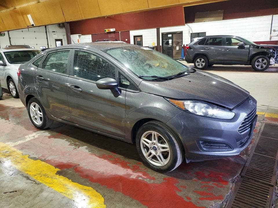 2017 FORD FIESTA SE 4