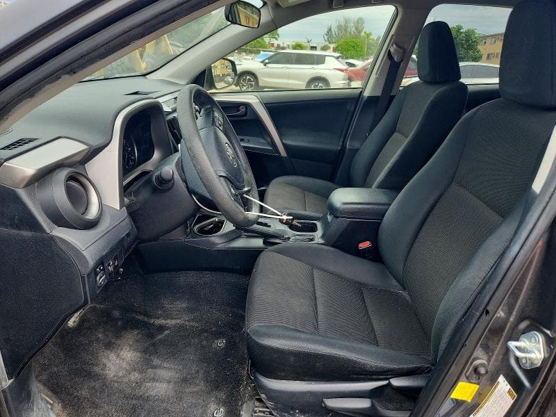2018 TOYOTA RAV4 LE 7