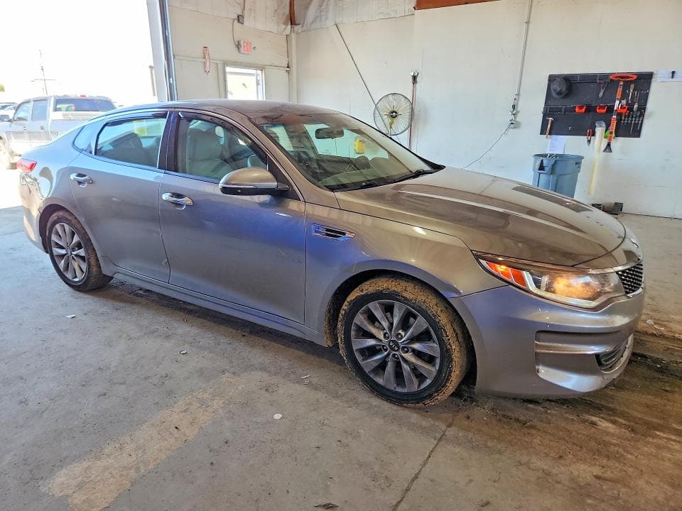 2017 KIA OPTIMA EX 4