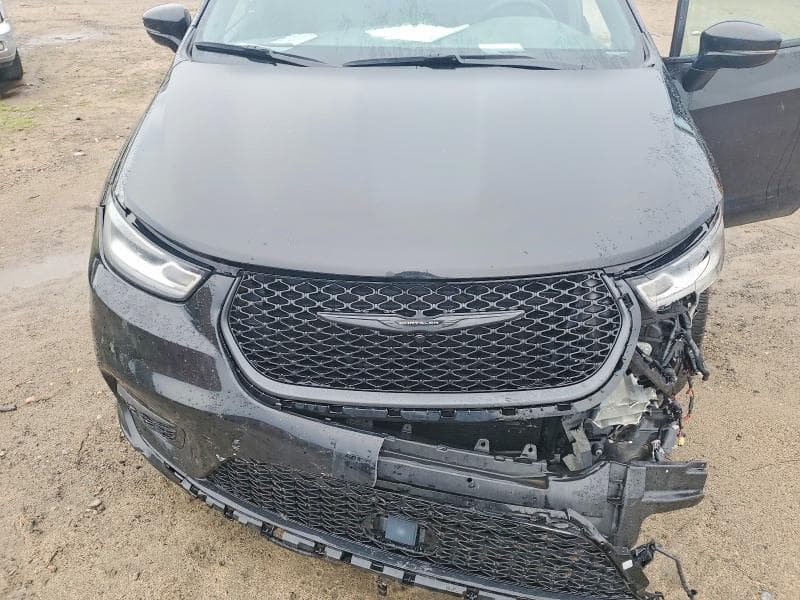 2024 CHRYSLER PACIFICA TOURING L 12