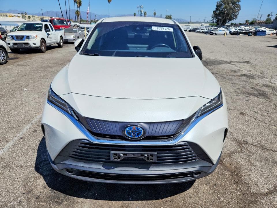 2021 TOYOTA VENZA LE 5