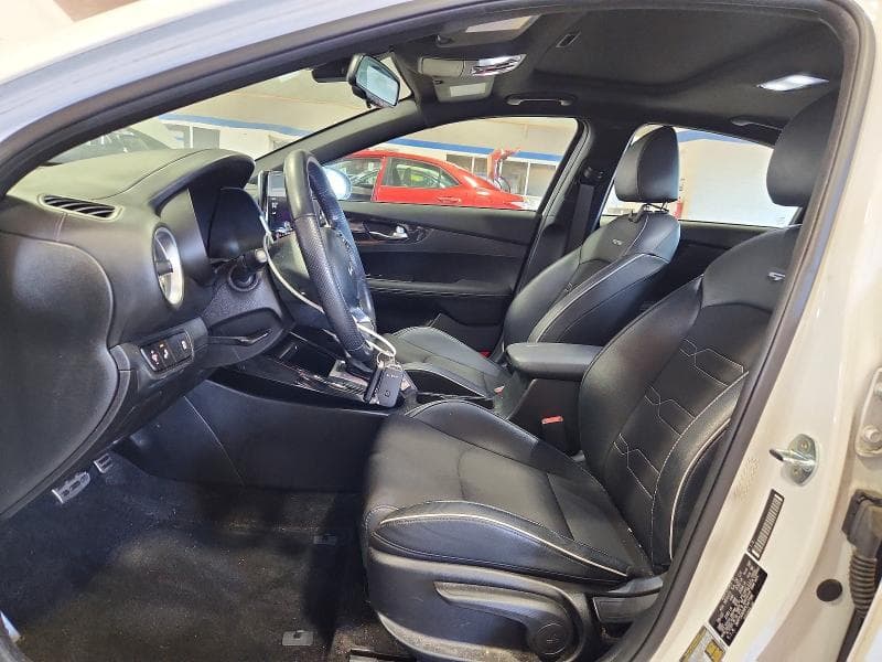 2023 KIA FORTE GT LINE 7