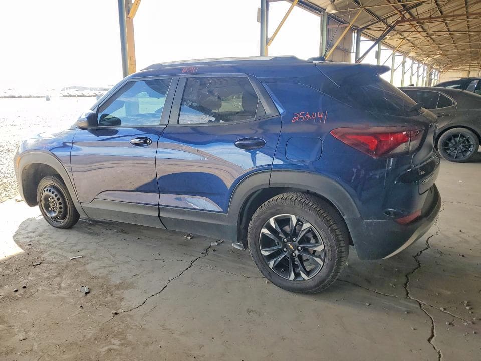 2023 CHEVROLET TRAILBLAZER LT 2