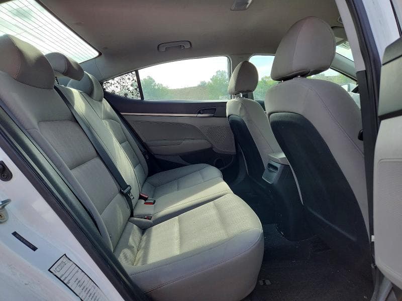 2017 HYUNDAI ELANTRA SE 10