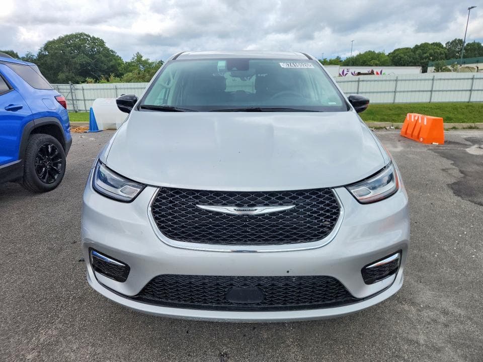 2024 CHRYSLER PACIFICA TOURING L 5