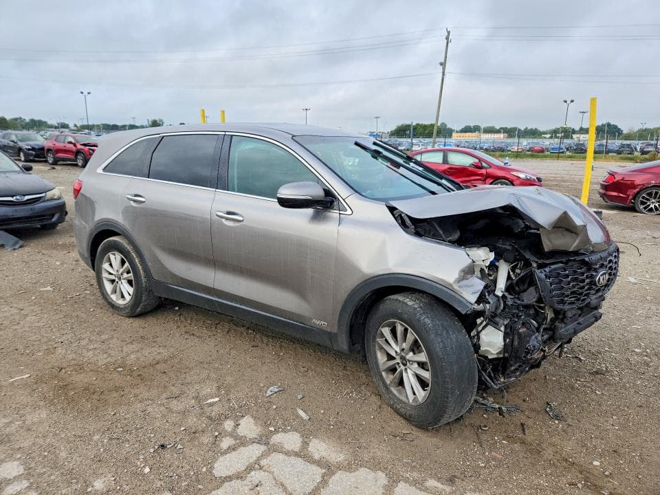 2019 KIA SORENTO LX 4