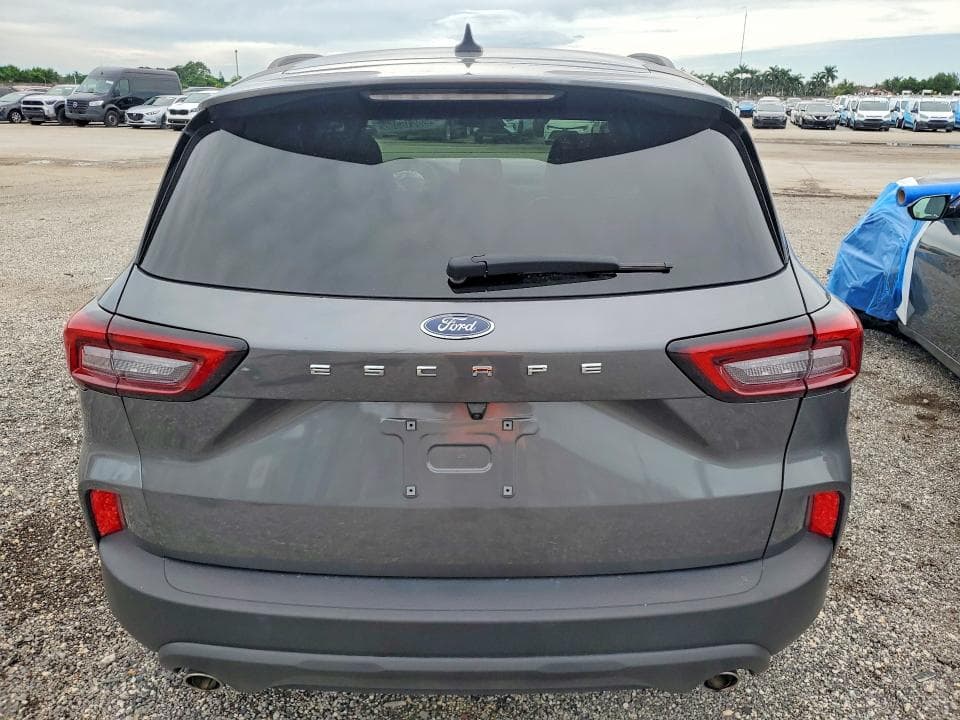 2025 FORD ESCAPE ST LINE 6