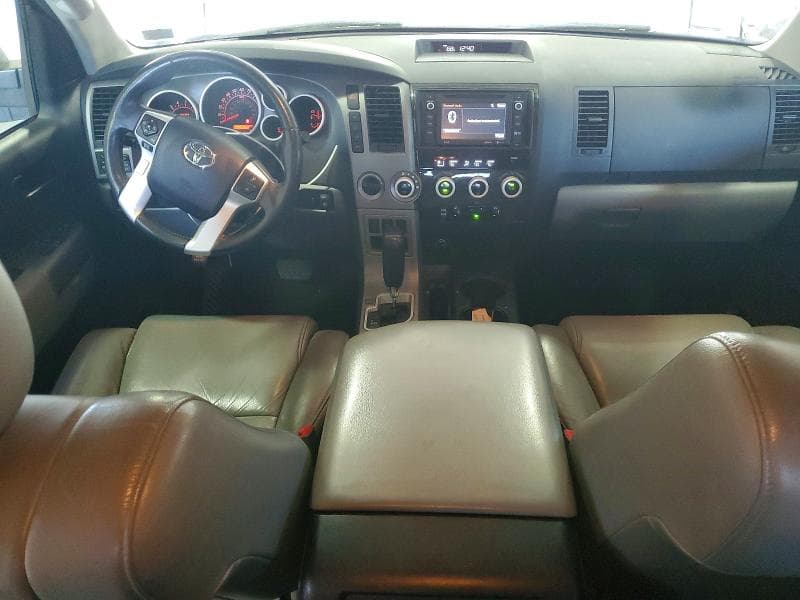 2017 TOYOTA SEQUOIA SR5 8