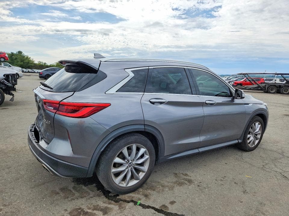 2019 INFINITI QX50 LUXE 3