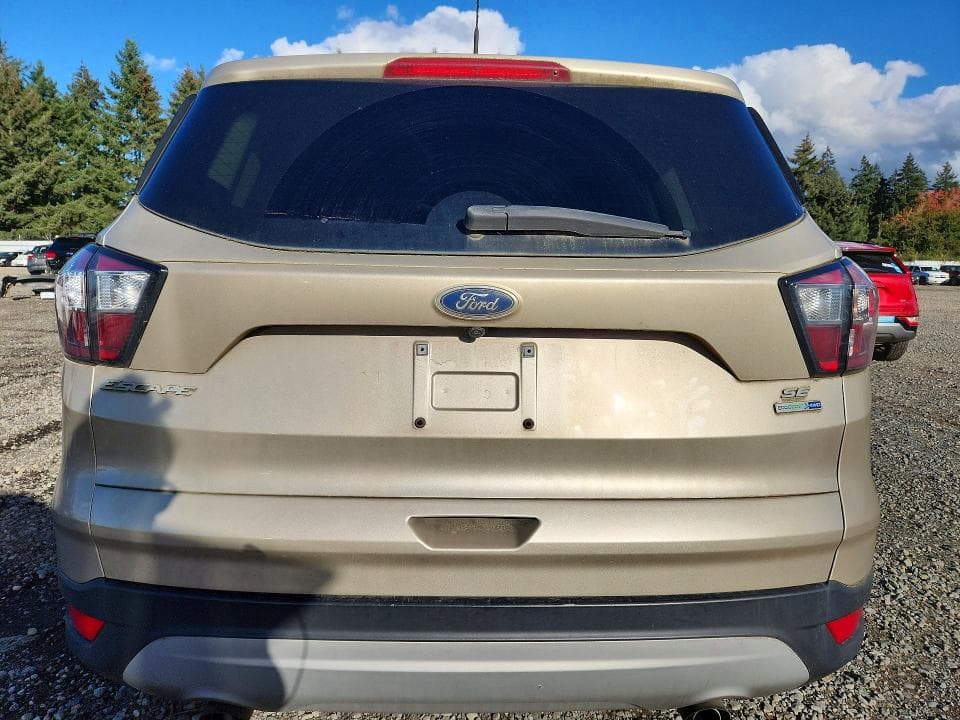 2017 FORD ESCAPE SE 6