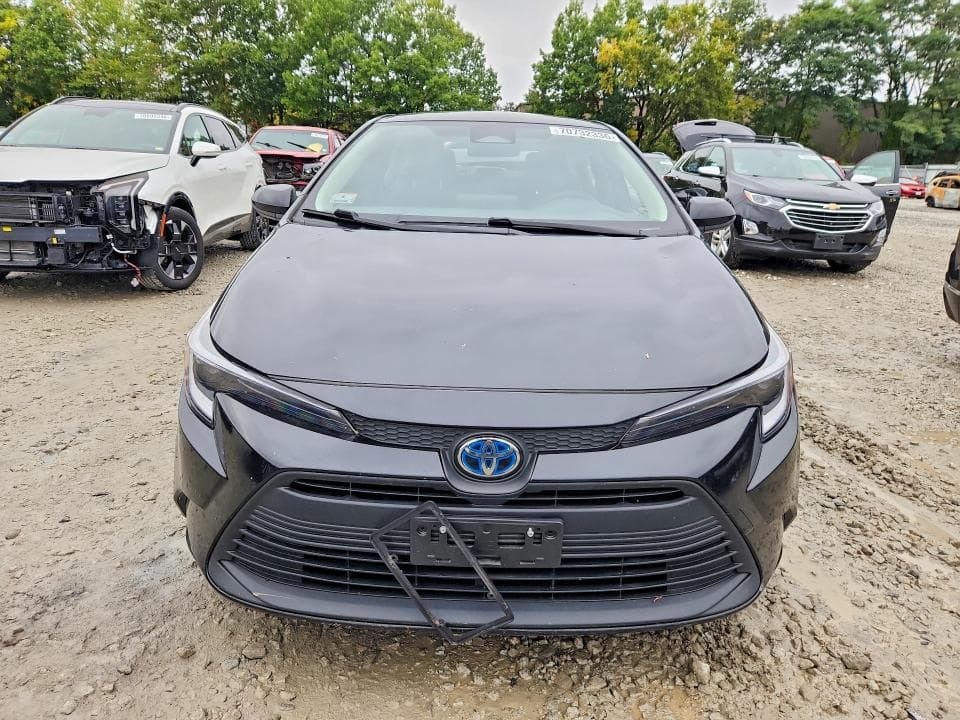 2023 TOYOTA COROLLA 5
