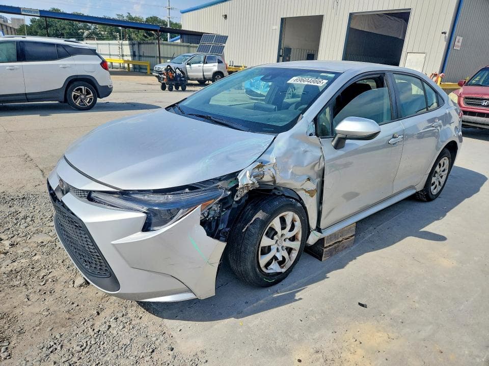 2020 TOYOTA COROLLA LE - 1
