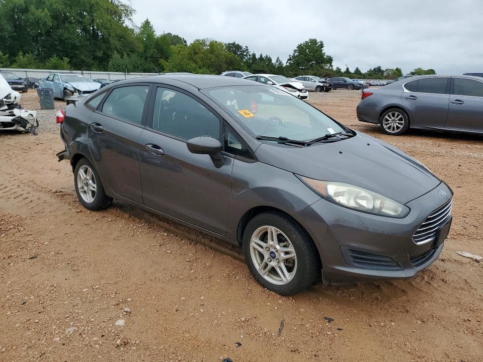 2018 FORD FIESTA SE 4