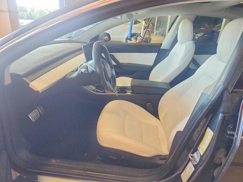 2018 TESLA MODEL 3 7