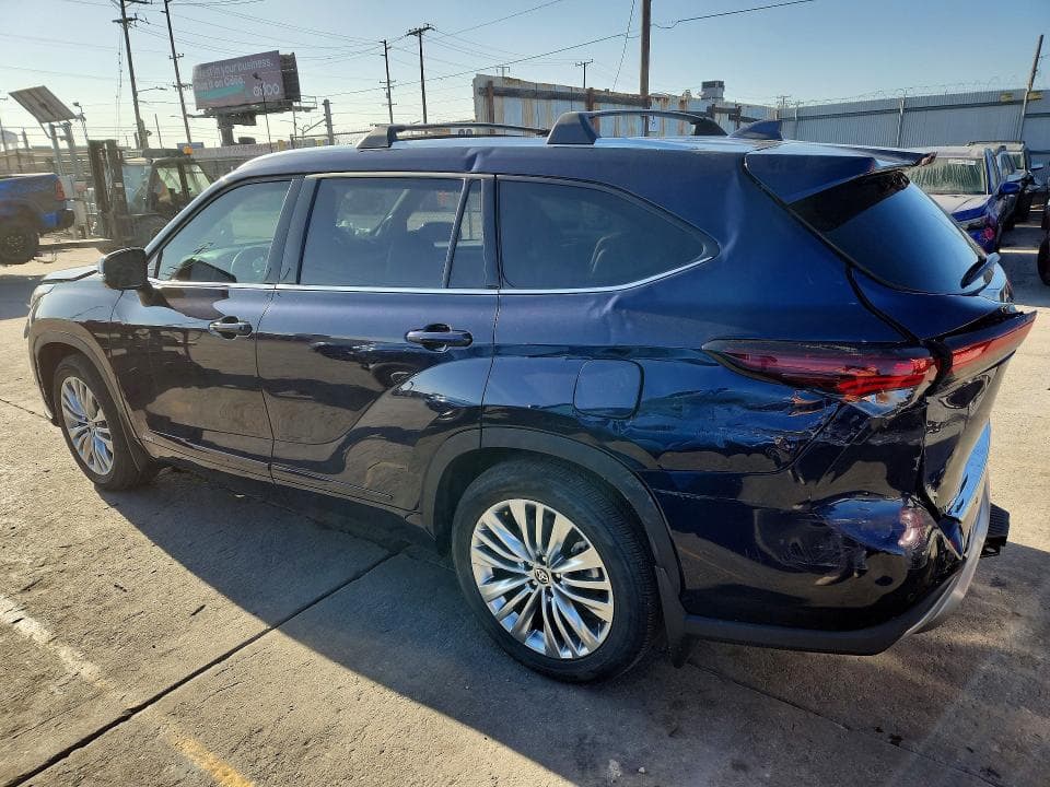 2025 TOYOTA HIGHLANDER HYBRID PLATINUM 2