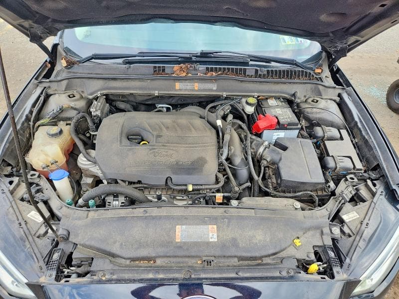 2017 FORD FUSION SE 11