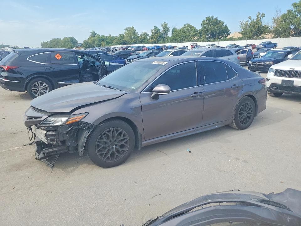 2021 TOYOTA CAMRY XSE