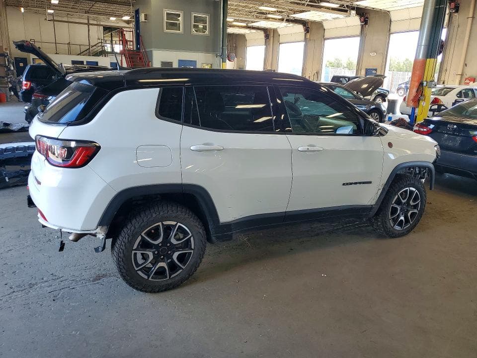 2025 JEEP COMPASS TRAILHAWK 3