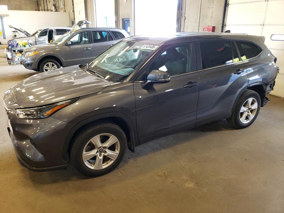 2023 TOYOTA HIGHLANDER LE - 1
