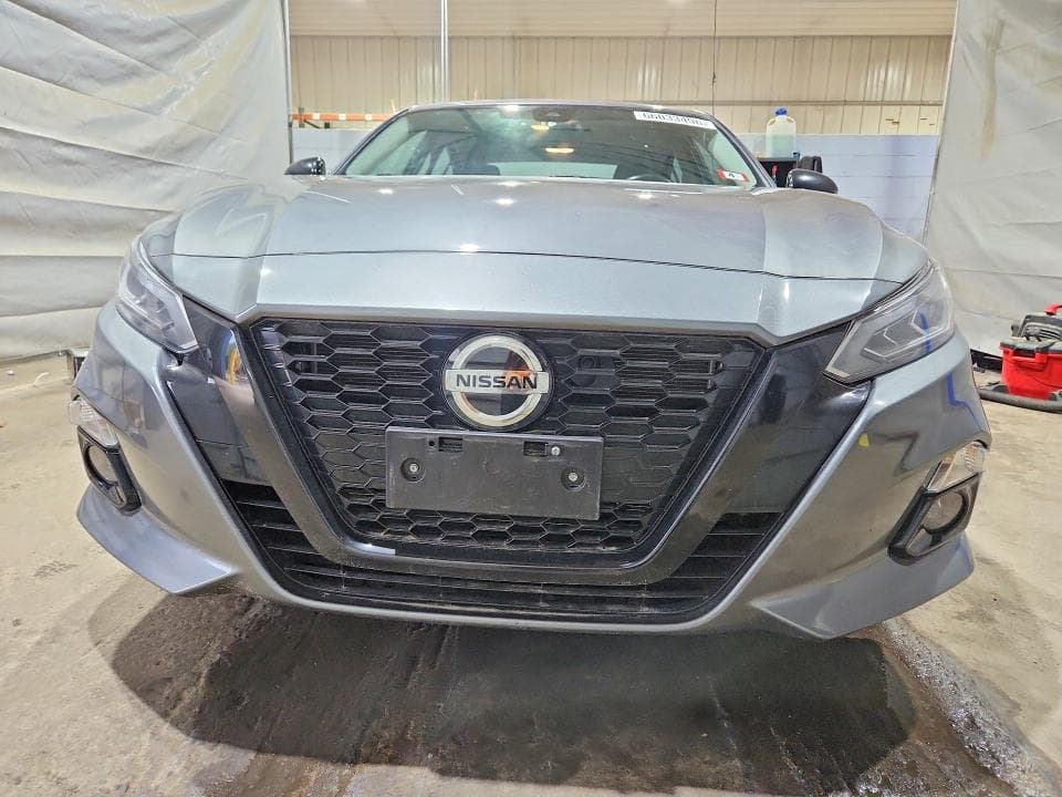 2022 NISSAN ALTIMA SR 5