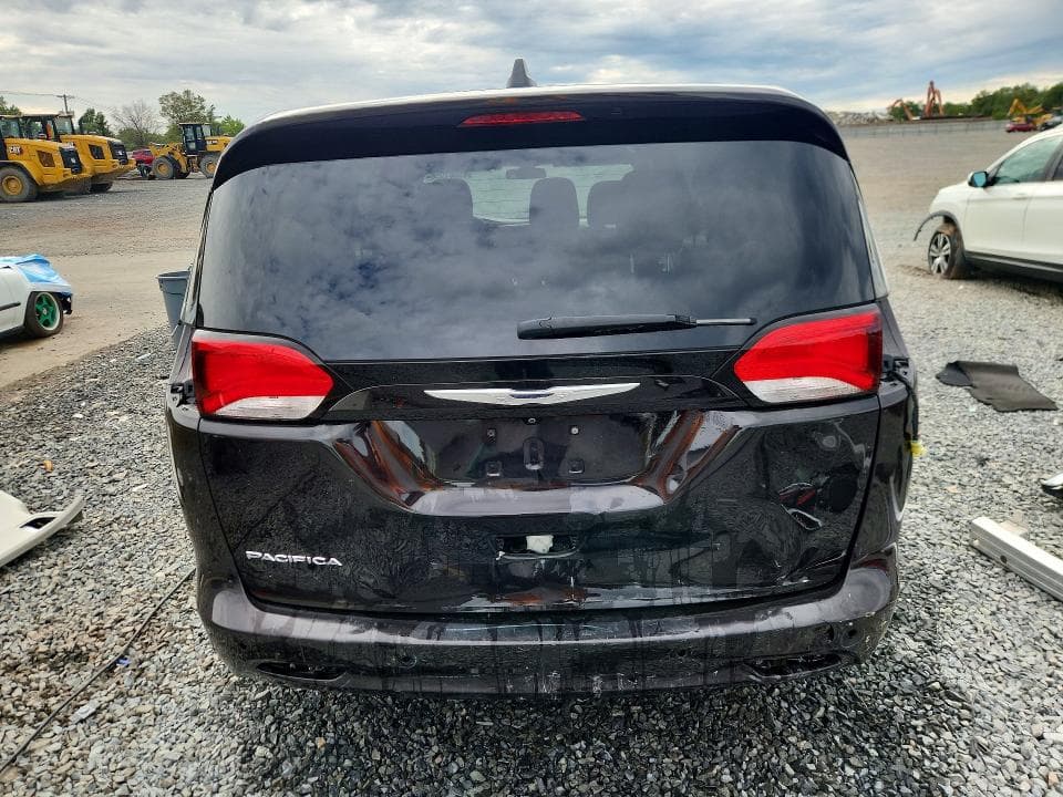 2018 CHRYSLER PACIFICA L 6
