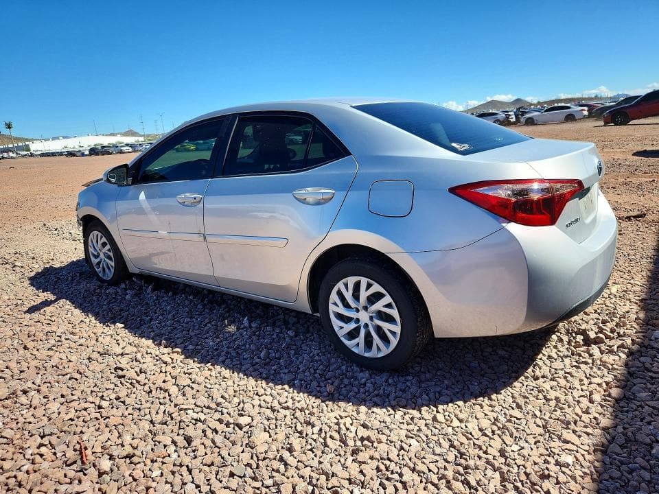 2018 TOYOTA COROLLA LE 2