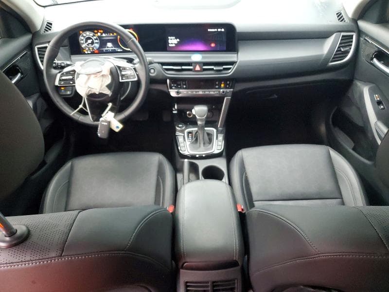 2024 KIA SELTOS EX 8