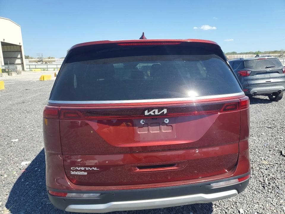 2023 KIA CARNIVAL LX 6