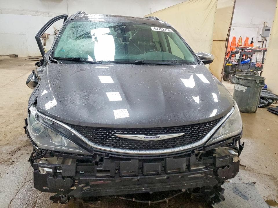 2020 CHRYSLER PACIFICA LIMITED 5