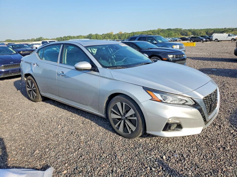 2019 NISSAN ALTIMA SL 4