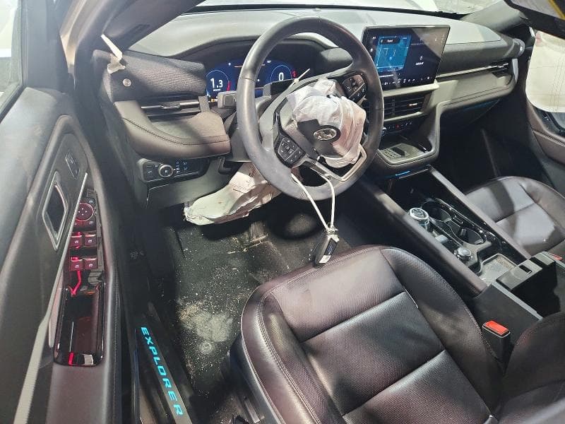 2025 FORD EXPLORER PLATINUM 8