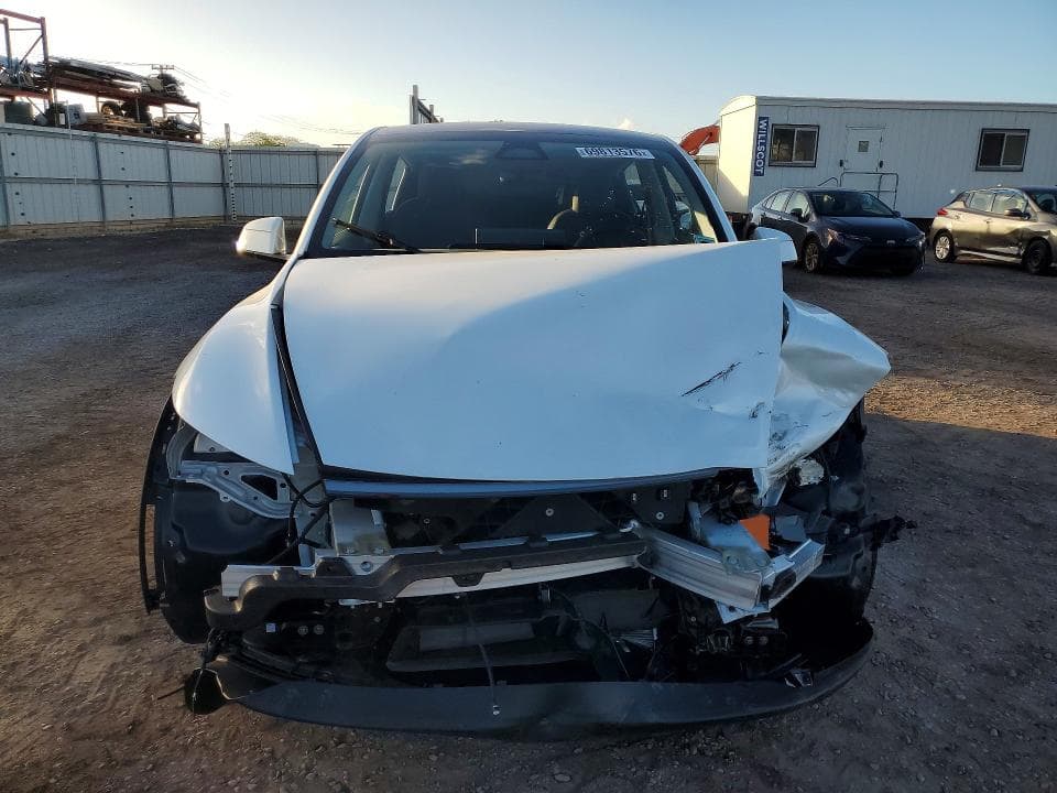 2026 TESLA MODEL Y 5