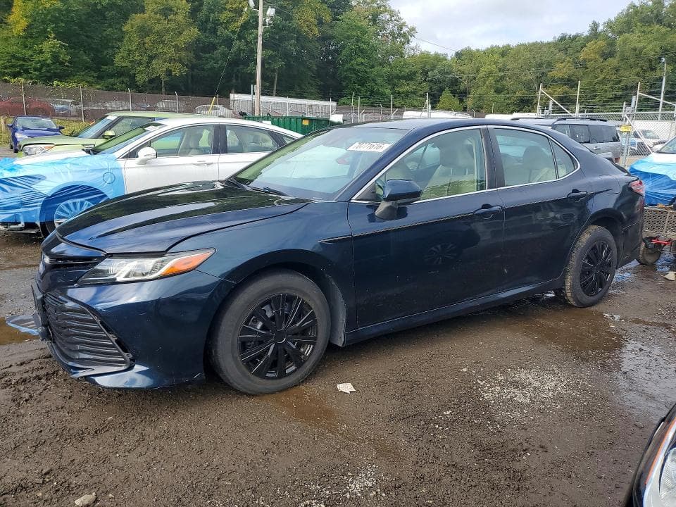 2019 TOYOTA CAMRY LE