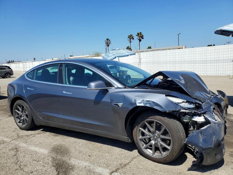 2019 TESLA MODEL 3 4
