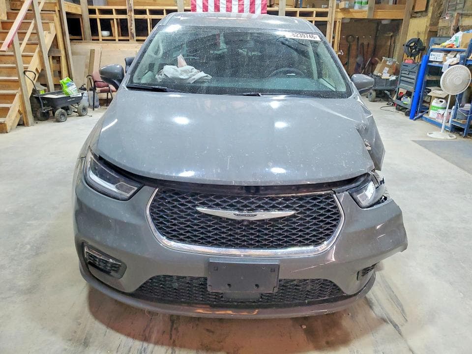 2023 CHRYSLER PACIFICA TOURING L 5