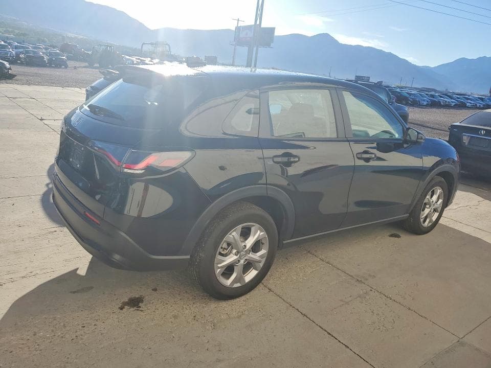 2025 HONDA HR-V LX 3