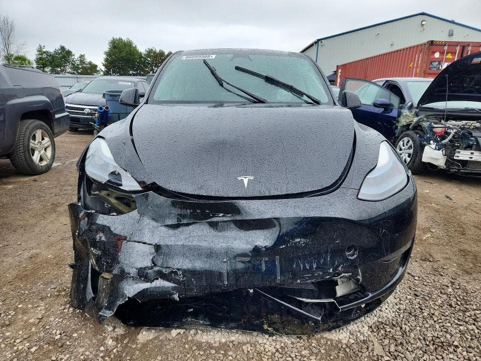 2023 TESLA MODEL Y 5