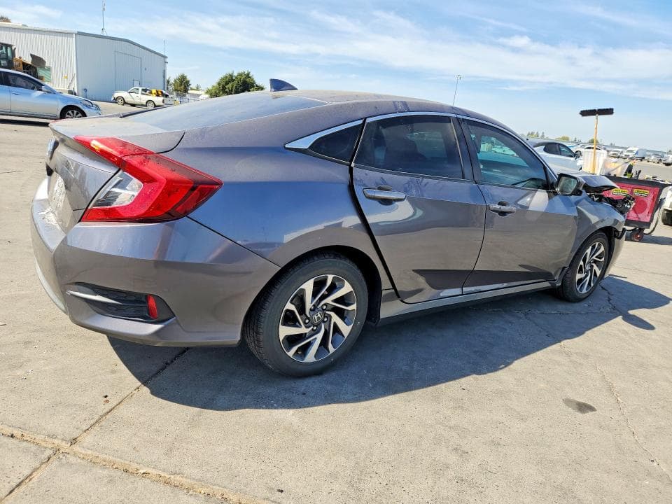 2017 HONDA CIVIC EX 3
