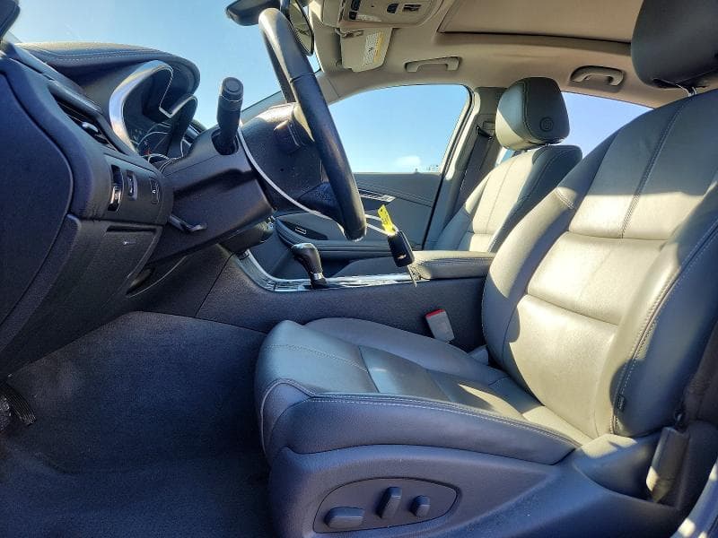 2019 CHEVROLET IMPALA LT 7