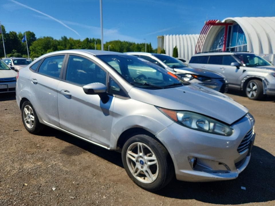 2018 FORD FIESTA SE 4