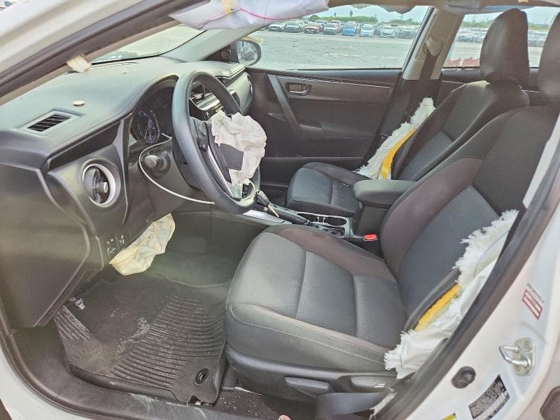 2018 TOYOTA COROLLA LE 7