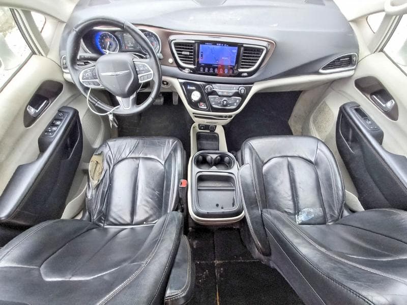 2017 CHRYSLER PACIFICA TOURING L 8