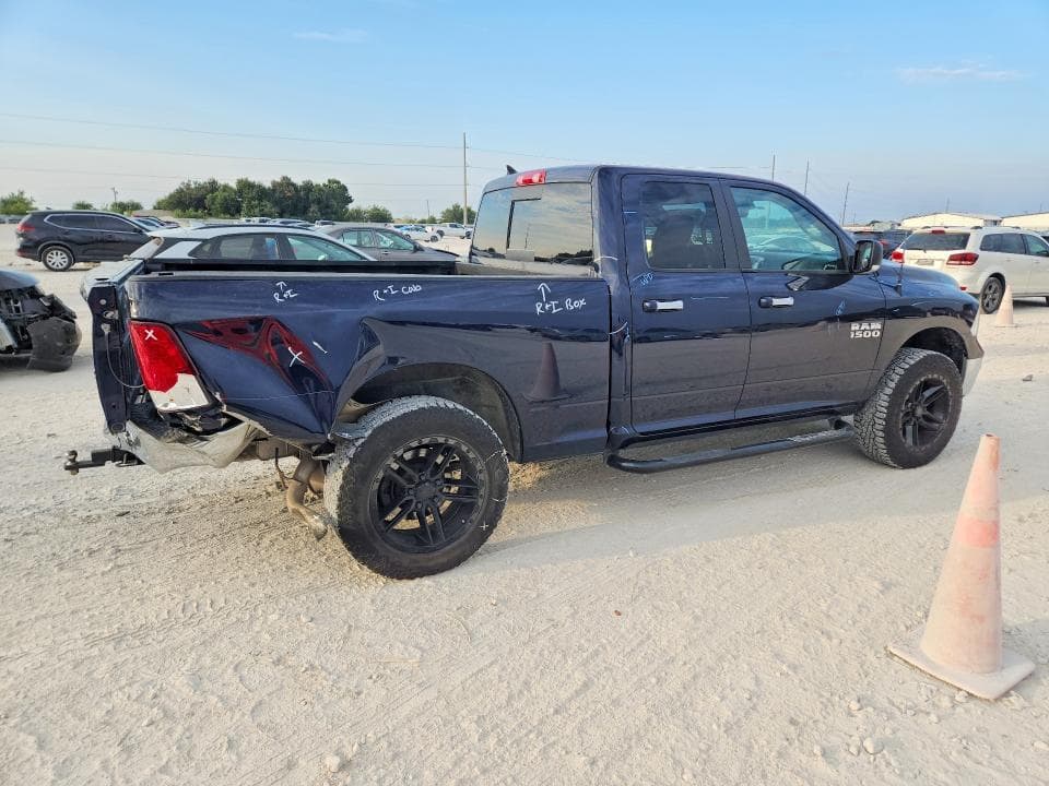 2018 RAM 1500 SLT 3