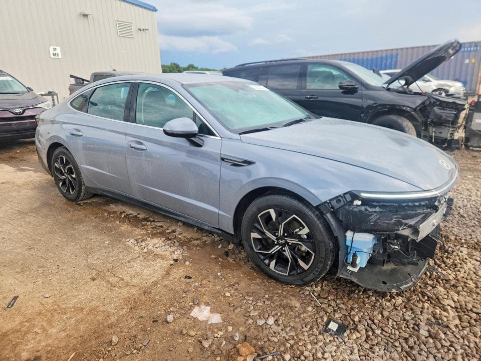 2025 HYUNDAI SONATA SEL 4